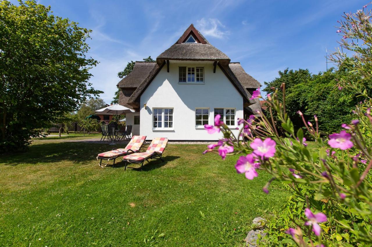 Kuenstlerhaus Rosenthal 02 Villa Ahrenshoop Buitenkant foto